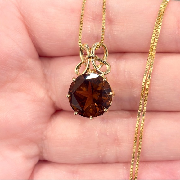 Vintage 14K Gold Smoky Quartz Pendant Necklace: Filigree Bow, Star Cut - Picture 5 of 10
